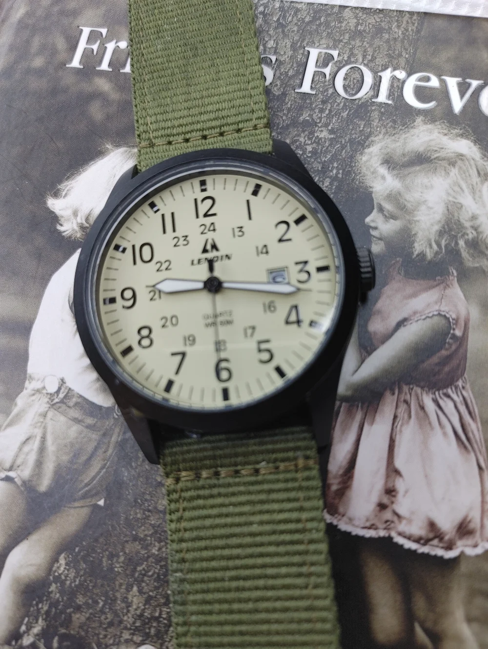 Lenqin Unisex Militart Sport Nylon Strap Analog Quartz Wrist Watch